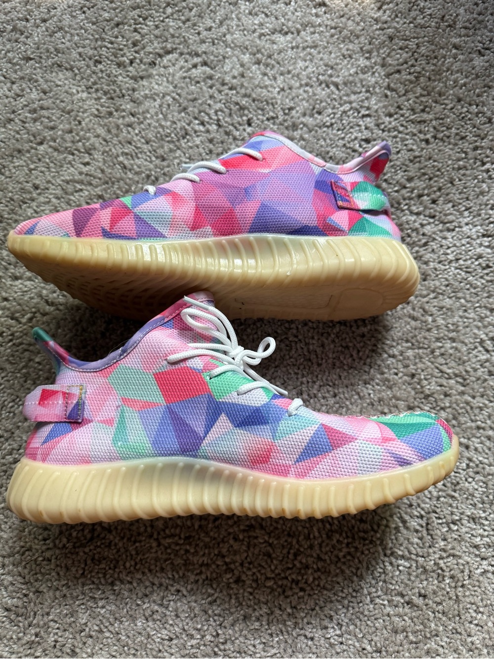 Woman’s lace up sneakers - Picture 3 of 11